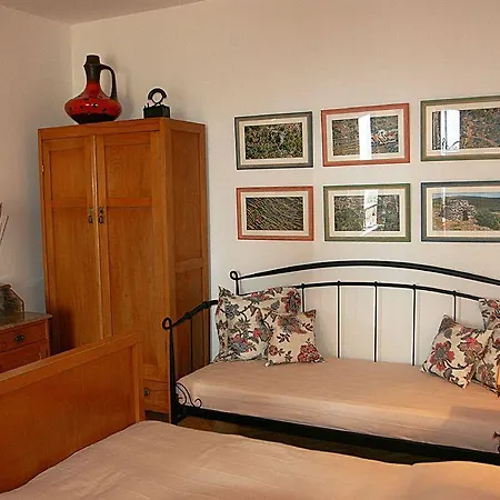 Perka 3* Sveta Nedelja (Hvar)