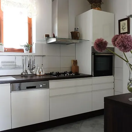 Perka 3* Sveta Nedelja (Hvar)