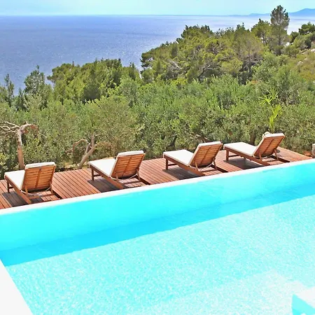 Perka Hotel Sveta Nedelja (Hvar)